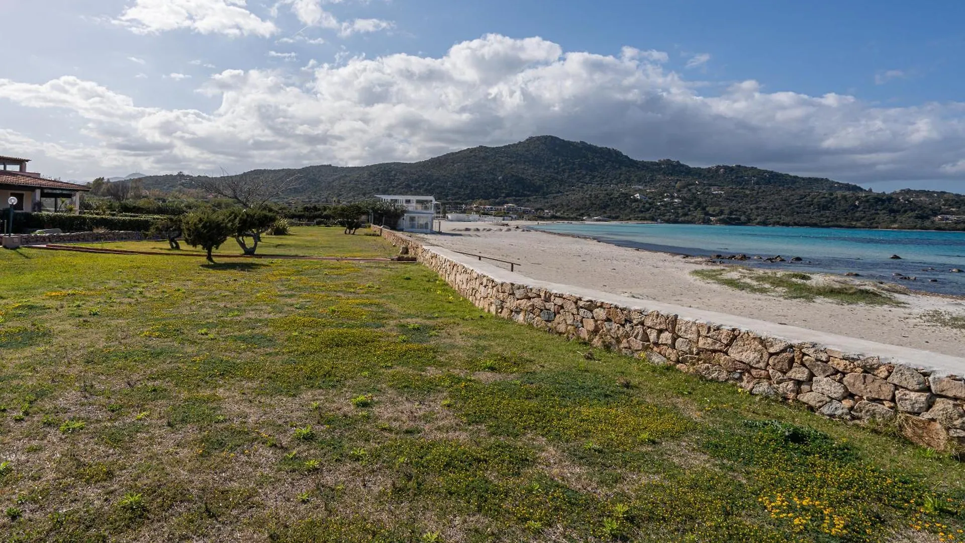 Marinella-Porto Rotondo, Accesso Su Spiaggia Apartment