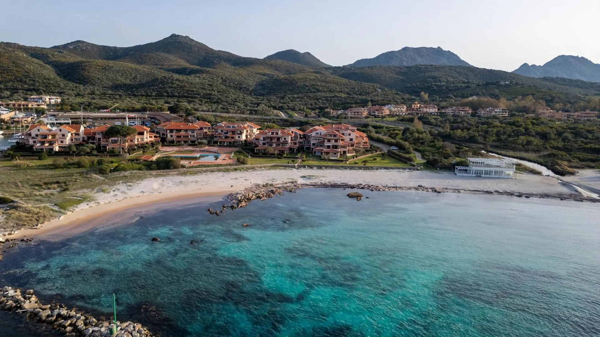 Apartment Marinella-Porto Rotondo, Accesso Su Spiaggia Italy