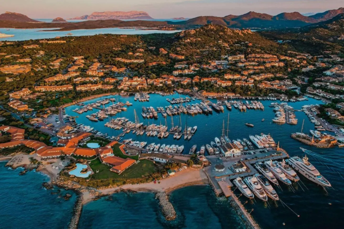Apartment Marinella-Porto Rotondo, Accesso Su Spiaggia Italy